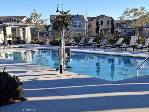 Tiny photo for 10776 Telegraph Road, Ventura, CA 93004 (MLS # SR26000094)