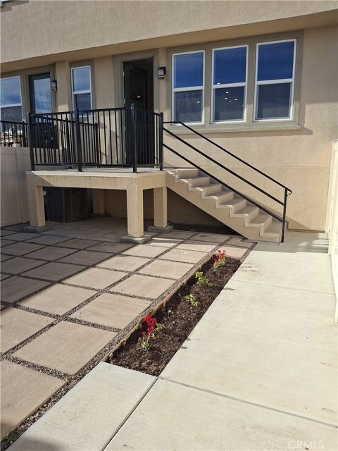 Tiny photo for 10776 Telegraph Road, Ventura, CA 93004 (MLS # SR26000094)