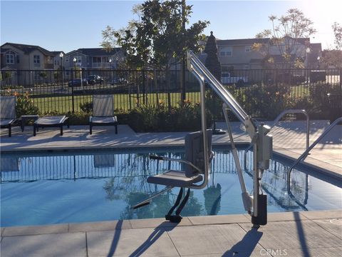 Tiny photo for 10776 Telegraph Road, Ventura, CA 93004 (MLS # SR26000094)