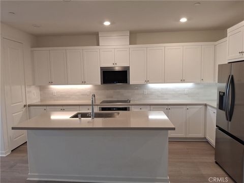 Tiny photo for 10776 Telegraph Road, Ventura, CA 93004 (MLS # SR26000094)