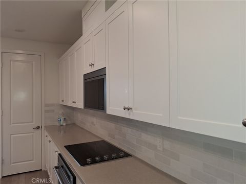 Tiny photo for 10776 Telegraph Road, Ventura, CA 93004 (MLS # SR26000094)
