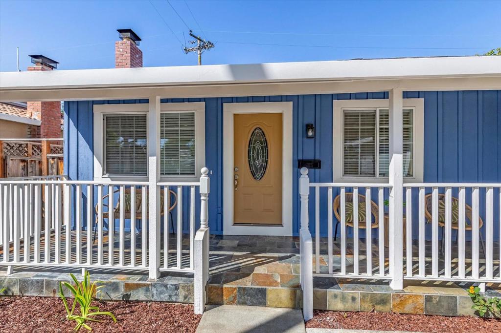 2711 Coit Drive