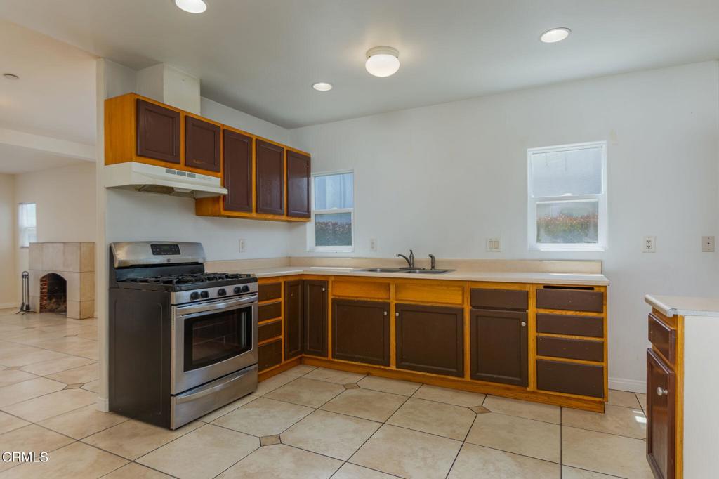 303 Anacapa Street