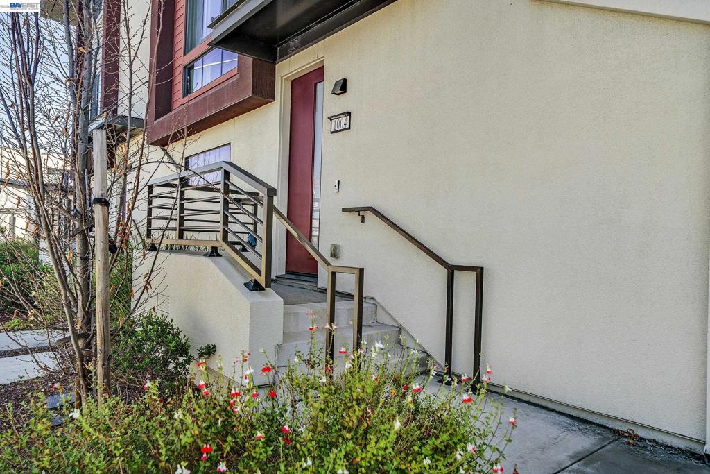 45208 Fremont Blvd 1004