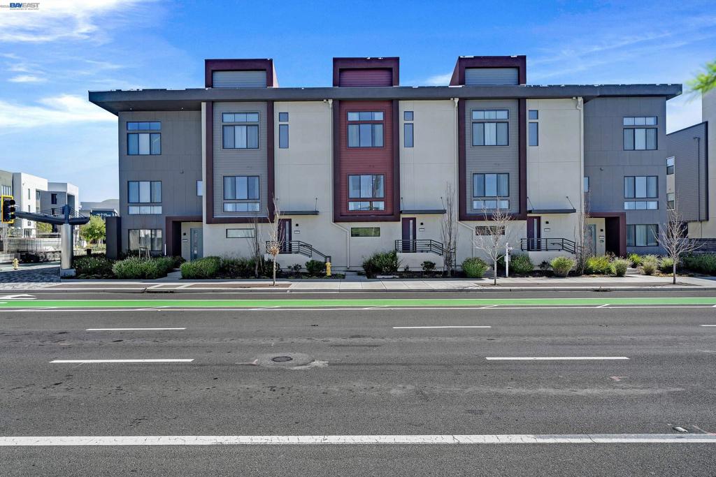 45208 Fremont Blvd 1004