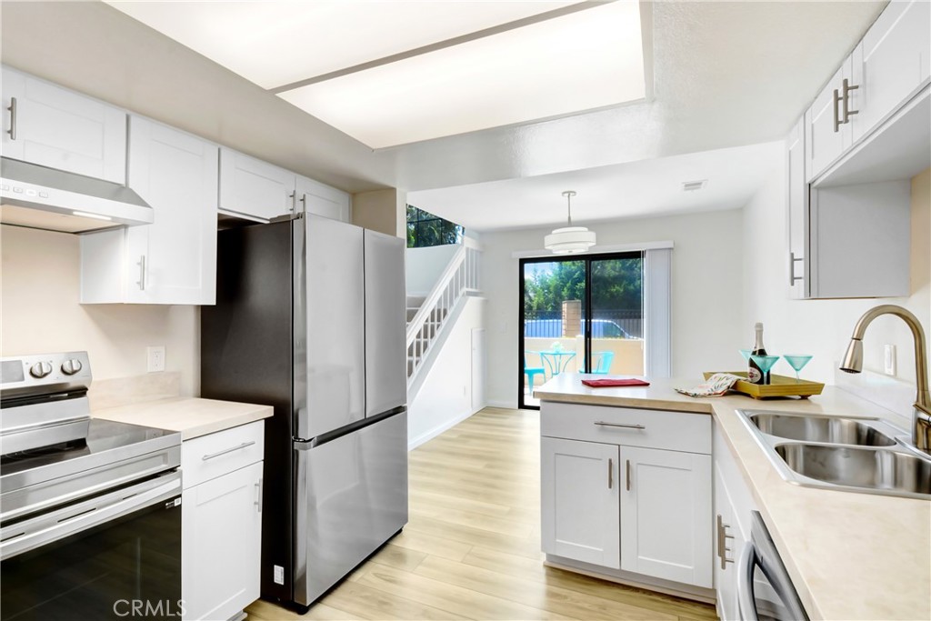 863 W 34th Street A