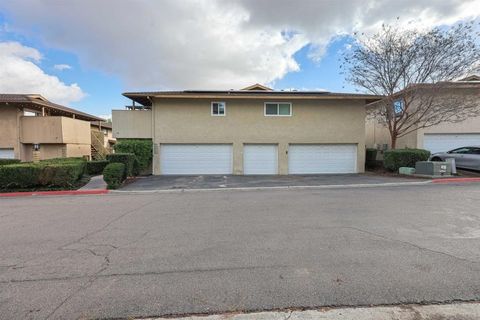 8035 Calle Fanita Santee CA 92071