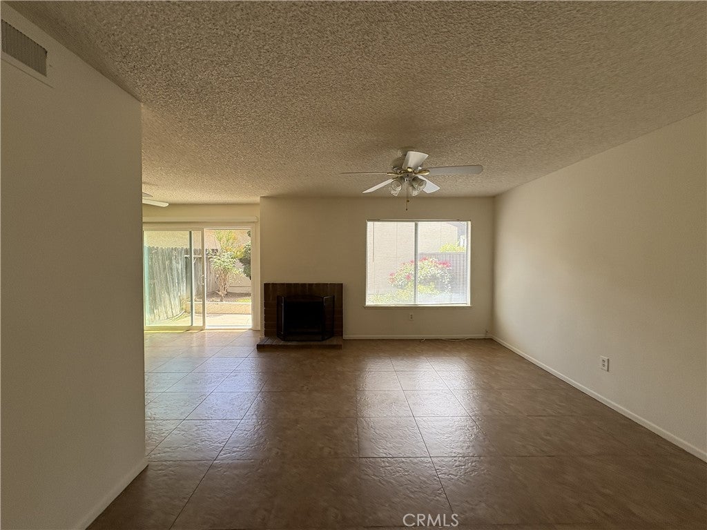 1251 Bonnie Glen