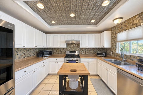 Tiny photo for 5417 Monte DR, San Bernardino, CA 92404 (MLS # CV26225456)