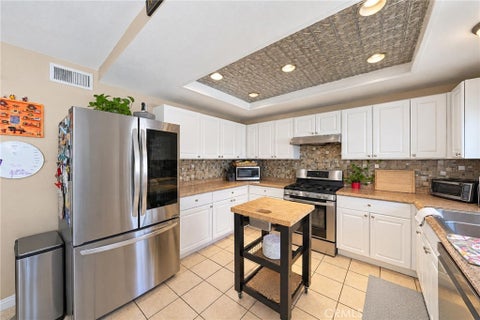 Tiny photo for 5417 Monte DR, San Bernardino, CA 92404 (MLS # CV26225456)