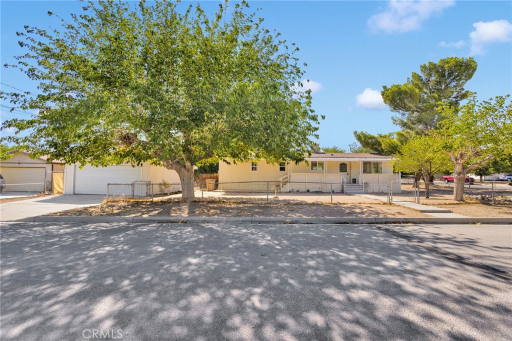 Affordable, Charming, and spacious 3 bed, 2 bath mobile home offering 1,249 sq ft of comfortable living space on owned land — no HOA fees! Located in a prime Hesperia location, just minutes from Hesperia Lakes and Hesperia Golf Course.
This property features a detached two-car garage with a dedicated laundry room, a fully fenced lot, and a mature fruitless mulberry tree providing shade and curb appeal in the front yard.
Enjoy the freedom of homeownership with room to personalize and plenty of outdoor space. Great for first-time buyers, investors, or anyone seeking value and convenience.
Don’t miss this opportunity — schedule your showing today!