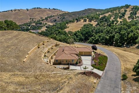 Tiny photo for 9805 Steelhead Road, Paso Robles, CA 93446 (MLS # NS26020508)