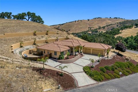 Tiny photo for 9805 Steelhead Road, Paso Robles, CA 93446 (MLS # NS26020508)
