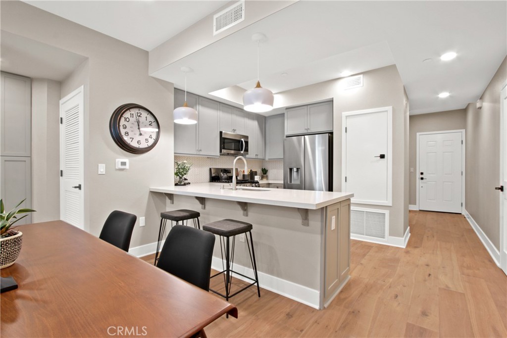 927 Deep Valley Drive 112