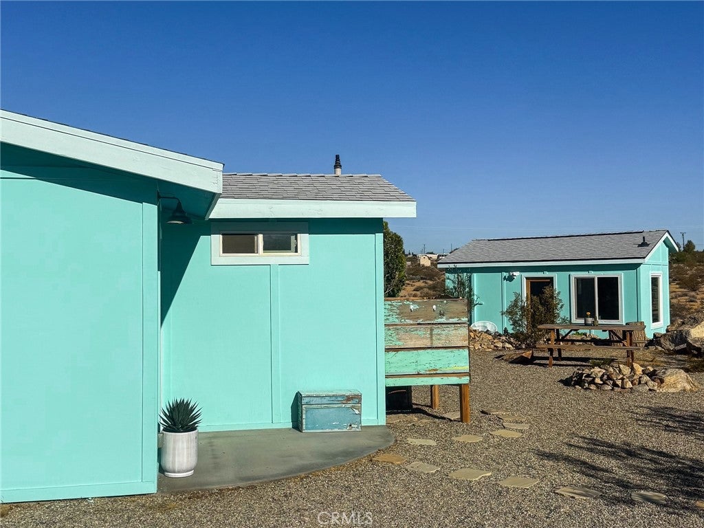 2432 Hilltop