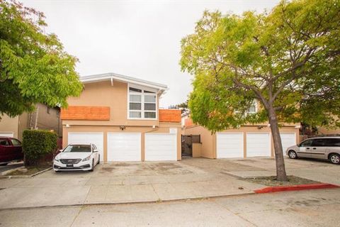 Photo of 739 N Amphlett Boulevard, San Mateo, CA 94401 (MLS # ML82027893)