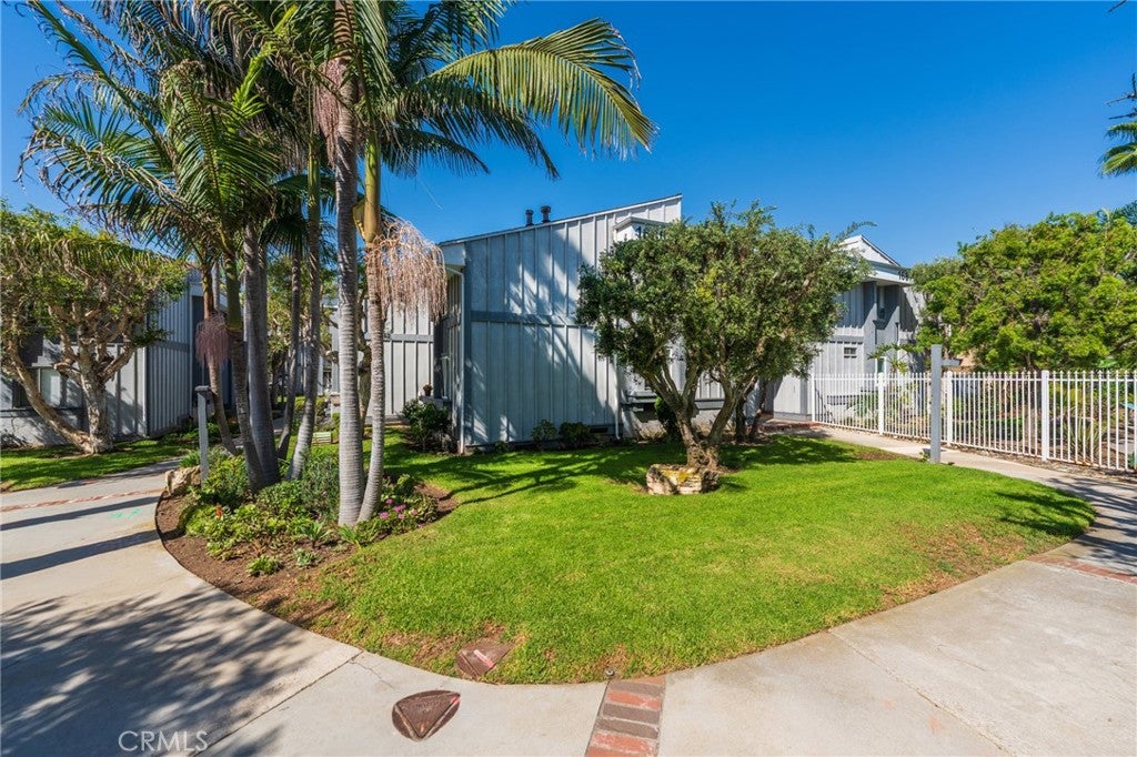 16872 Pacific Coast Highway 205