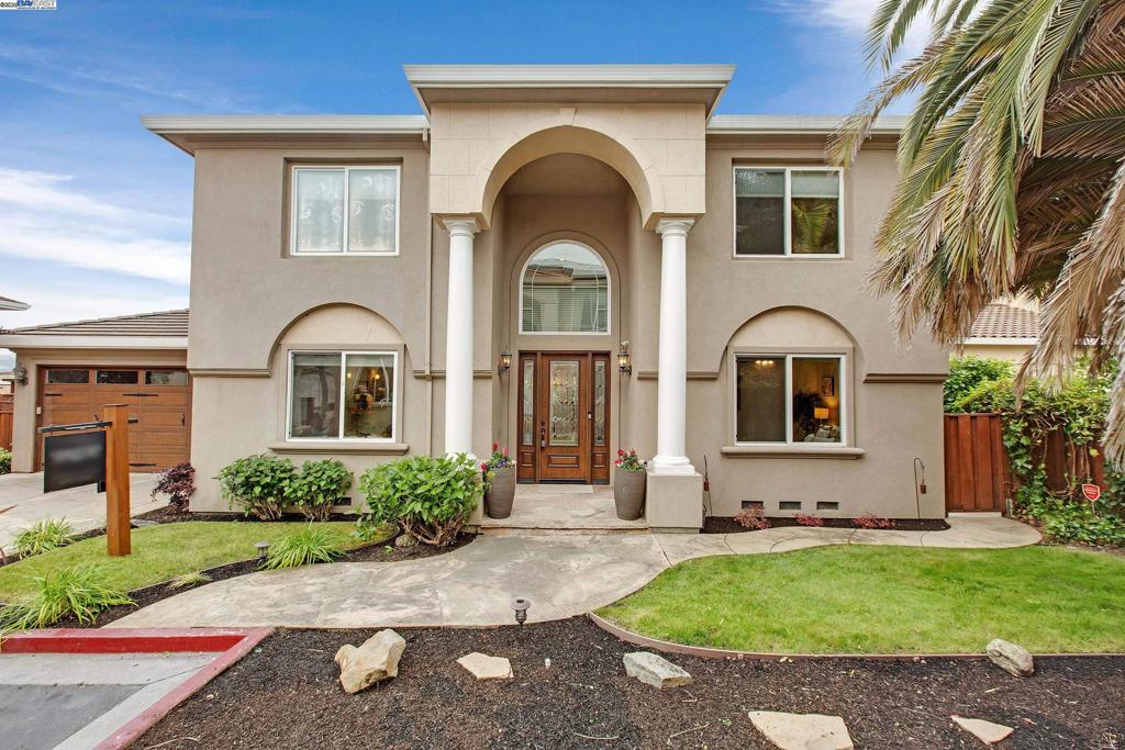 Properties 2 3940 Alexia Pl
