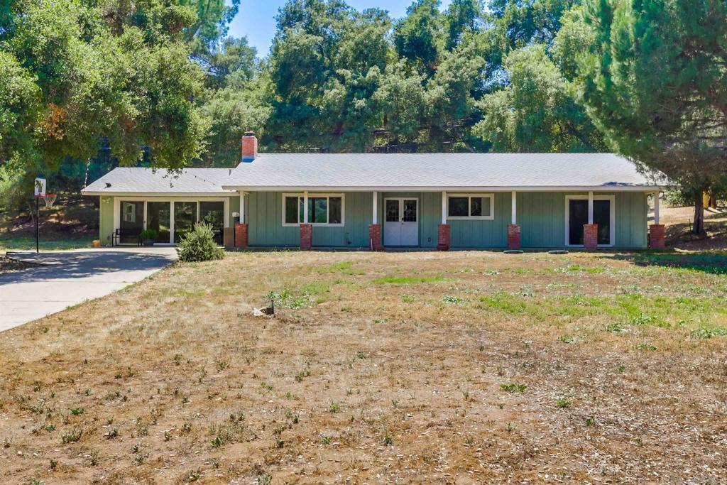 30180 Lilac Rd