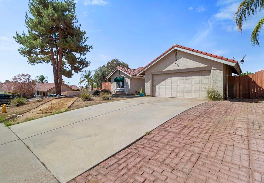 12145 Ponce De Leon Drive