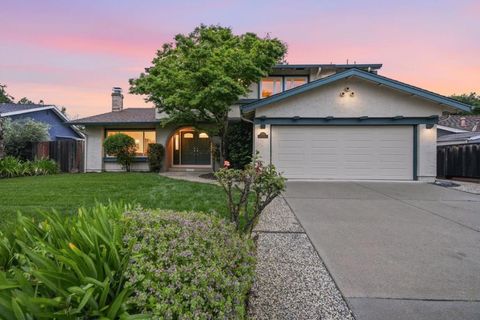 Photo of 1377 Bedford Avenue, Sunnyvale, CA 94087 (MLS # ML82044018)