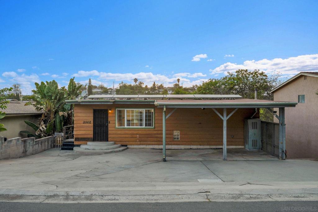 2002 Noble Street