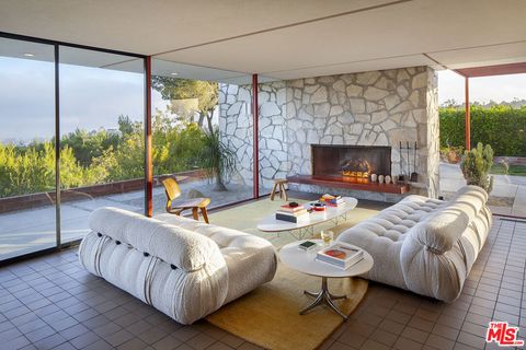 Photo of 1811 Bel Air Road, Los Angeles, CA 90077 (MLS # 25541711)
