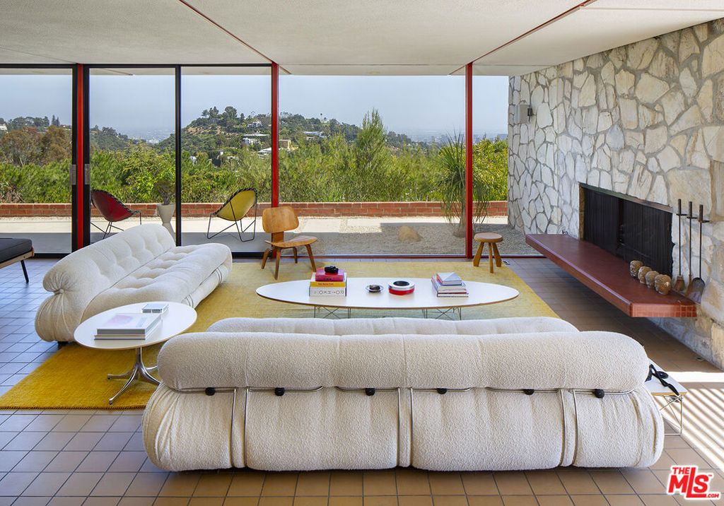 Photo of 1811 Bel Air Road, Los Angeles, CA 90077 (MLS # 25541711)