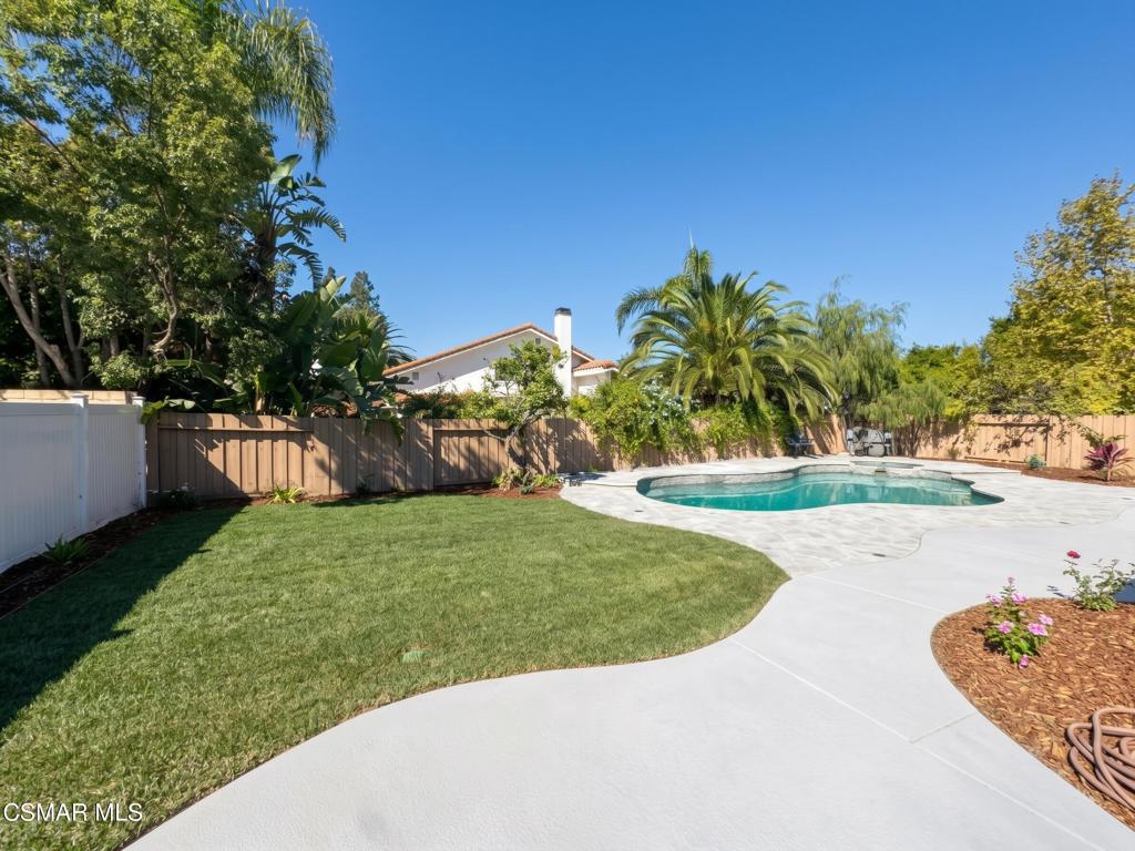 3273 Heatherglow Street