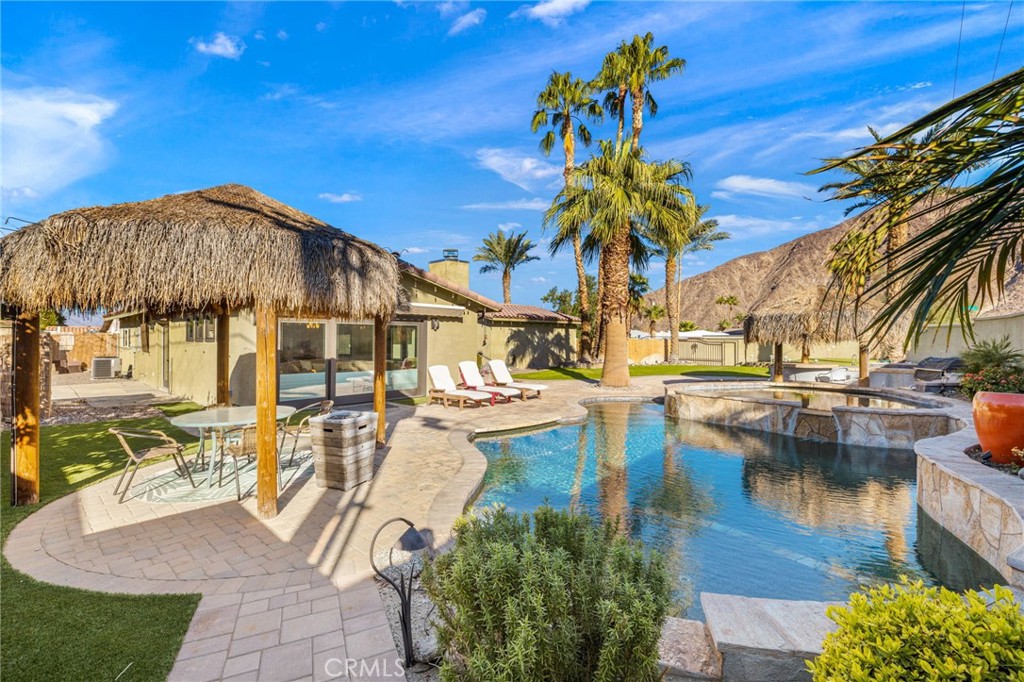 La Quinta Cove* - Residential
