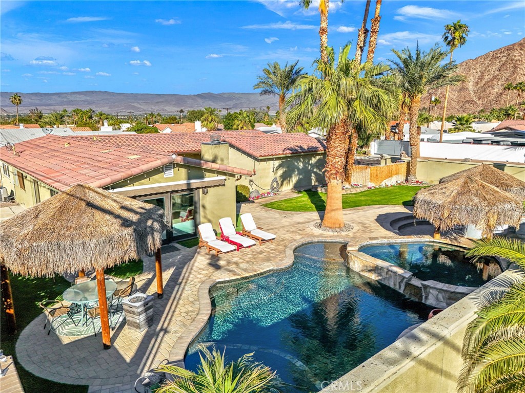 La Quinta Cove* - Residential