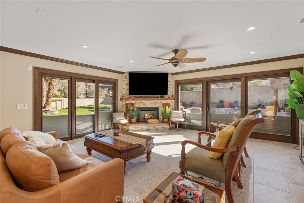 La Quinta Cove* - Residential