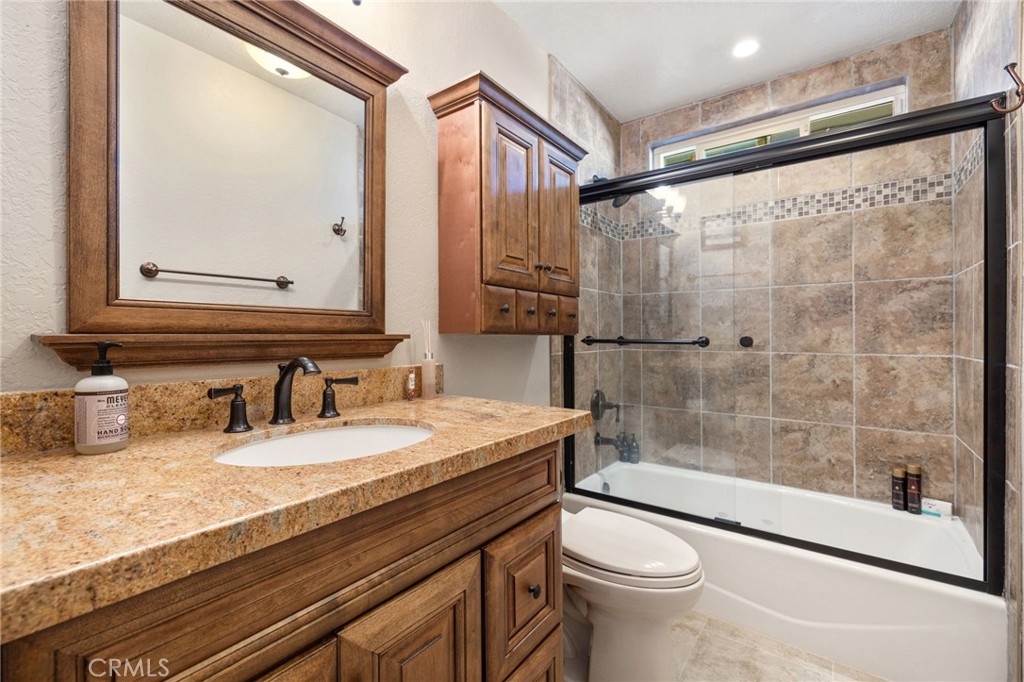 La Quinta Cove* - Residential