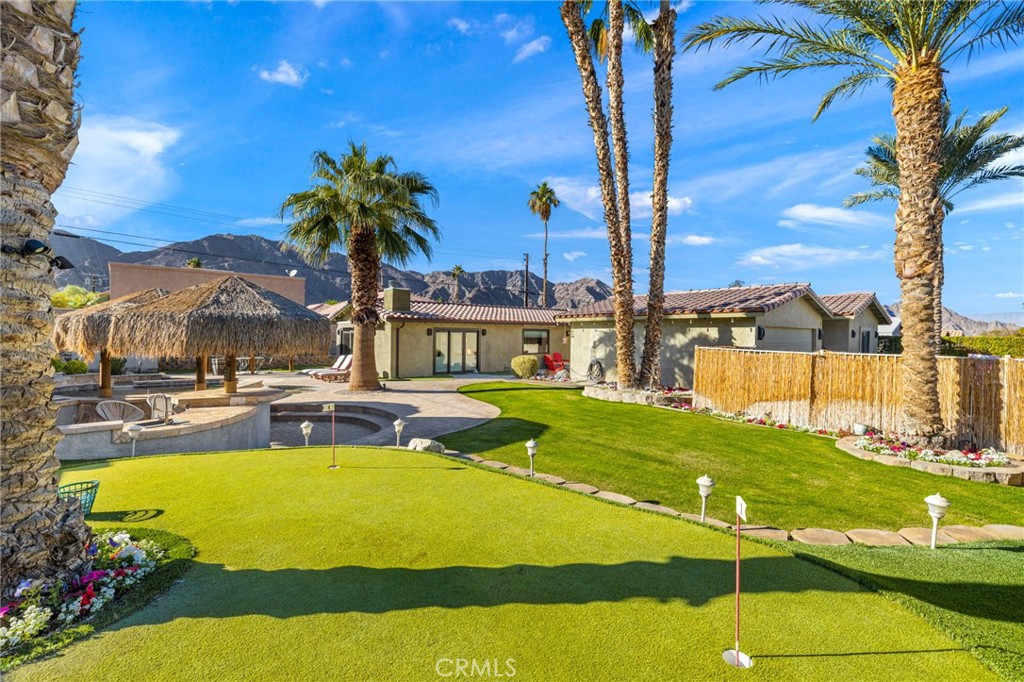 La Quinta Cove* - Residential