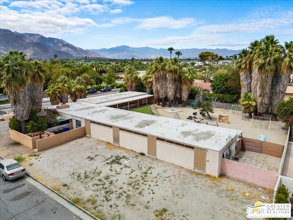 490 S Compadre Road