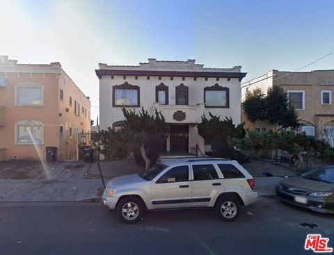 Photo of 1120 W 42nd Street, Los Angeles, CA 90037 (MLS # 25621597)
