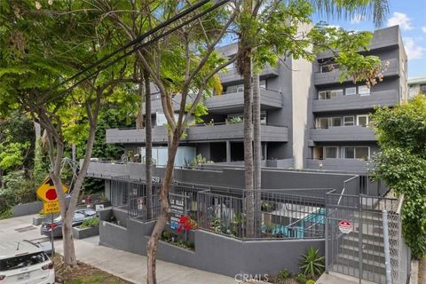 Photo of 939 Palm Avenue #401, West Hollywood, CA 90069 (MLS # SB25244990) Photo of 939 Palm Avenue #401, West Hollywood, CA 90069 (MLS # SB25244990)