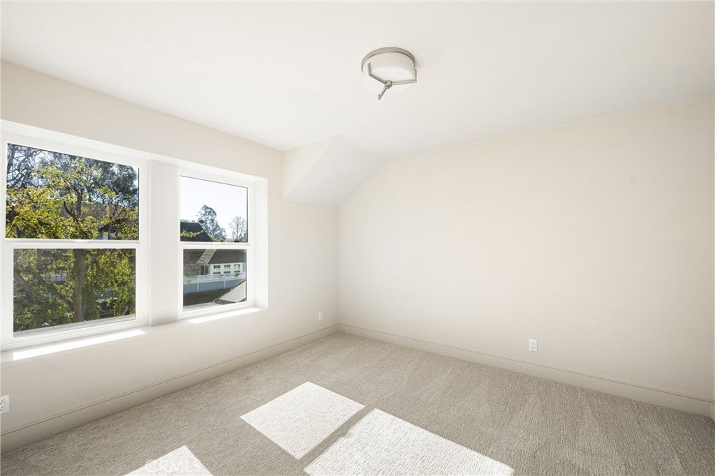11 Thunder Trail 6, Irvine CA 92614 - Photo 58