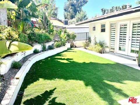 Photo of 4340 Sepulveda Boulevard, Sherman Oaks, CA 91403 (MLS # 26670489)
