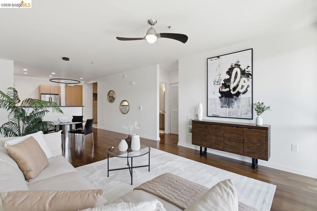 200 2nd St 403