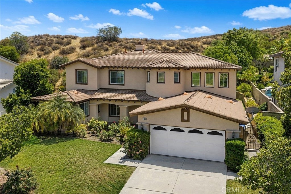 1696 Tamarron