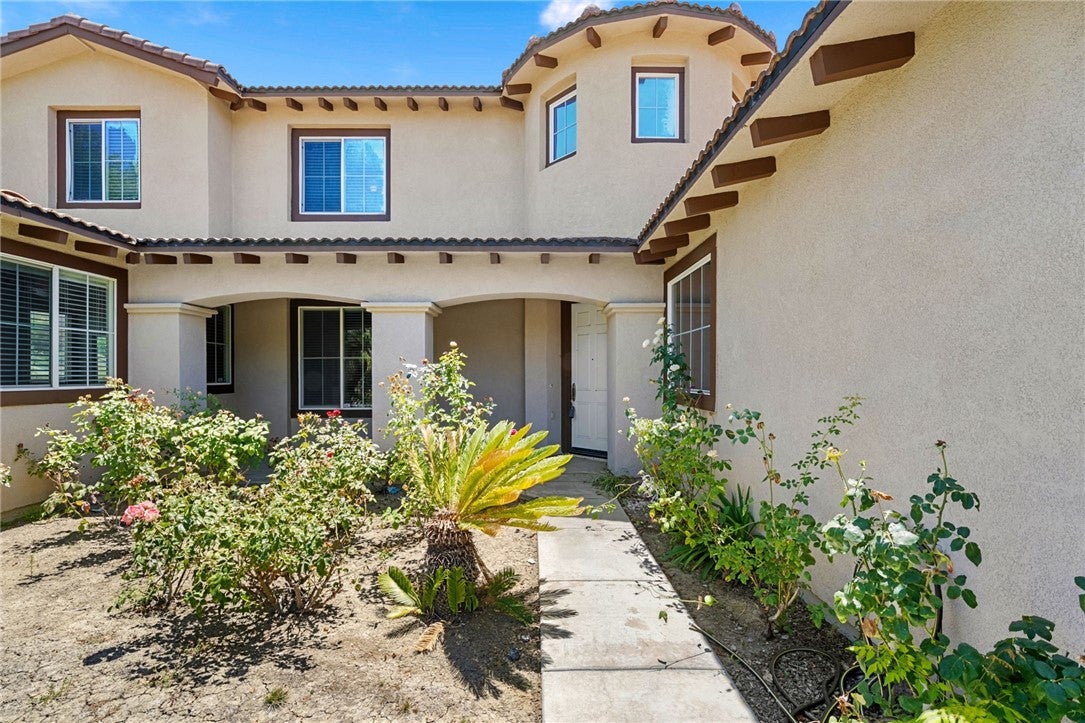 1696 Tamarron
