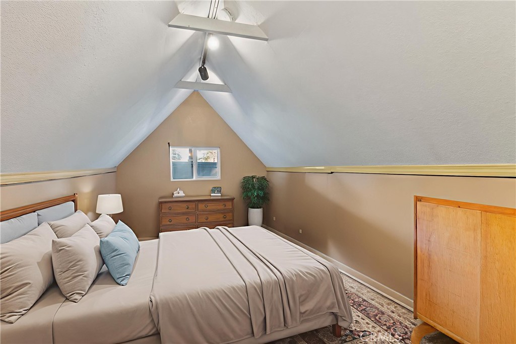 Crestline (CRES) - Residential