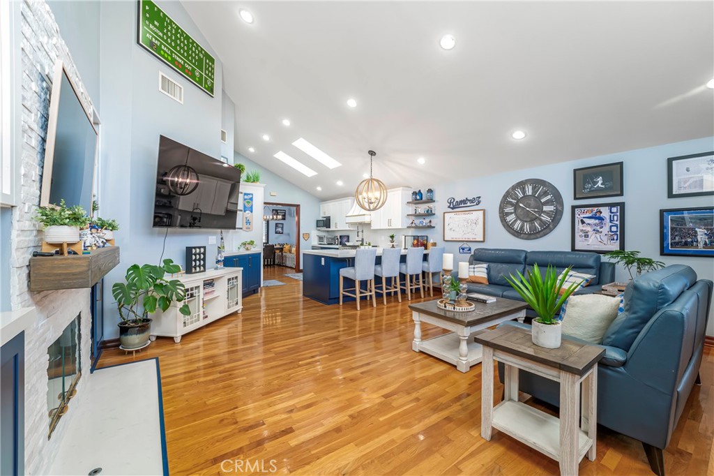 Carson Park/Long Beach (CLB) - Residential
