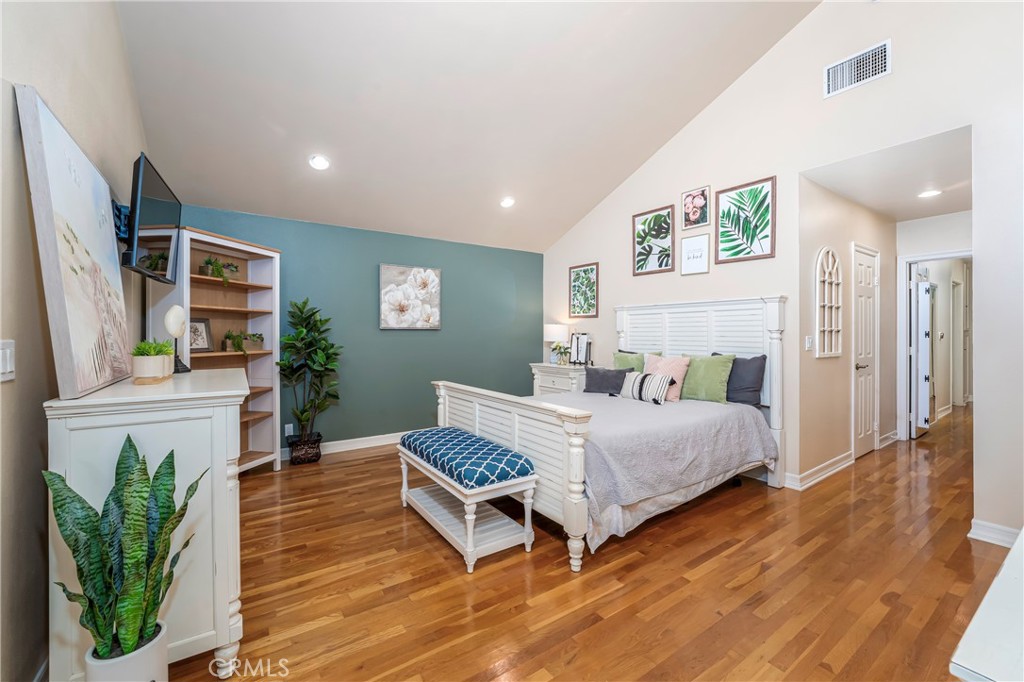 Carson Park/Long Beach (CLB) - Residential