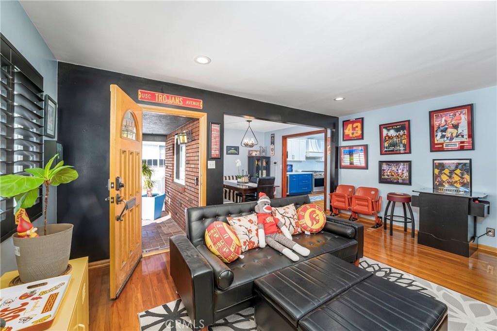 Carson Park/Long Beach (CLB) - Residential