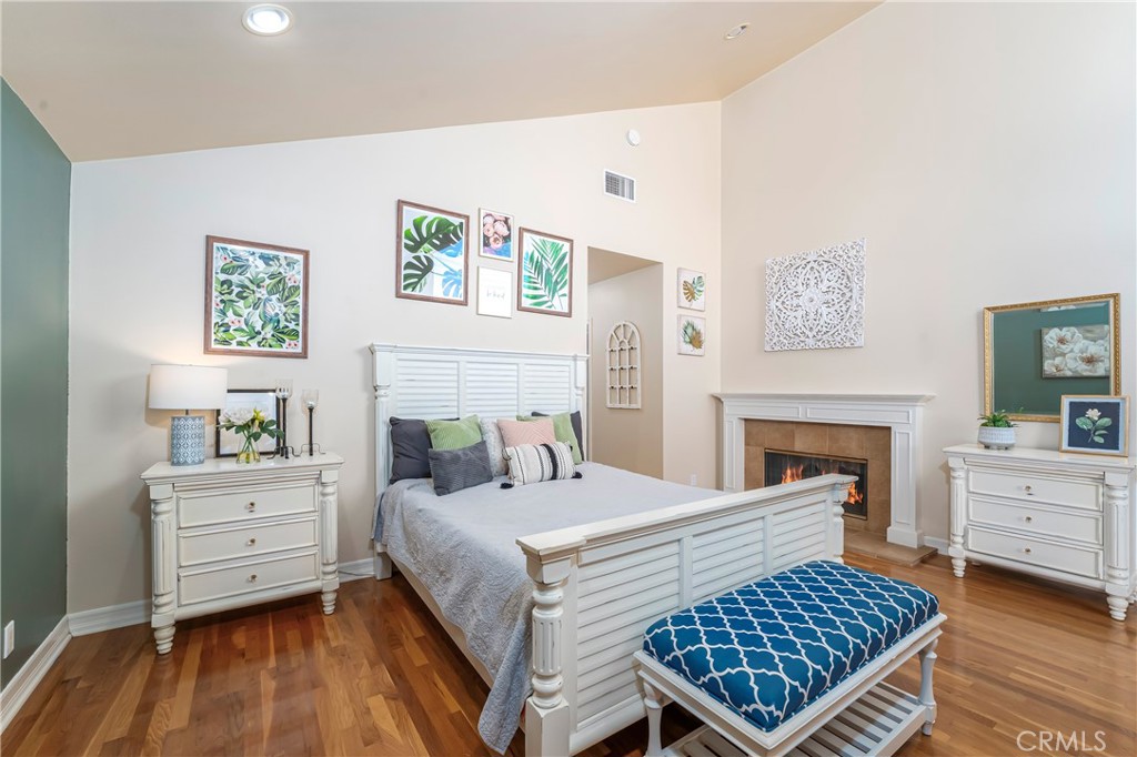 Carson Park/Long Beach (CLB) - Residential