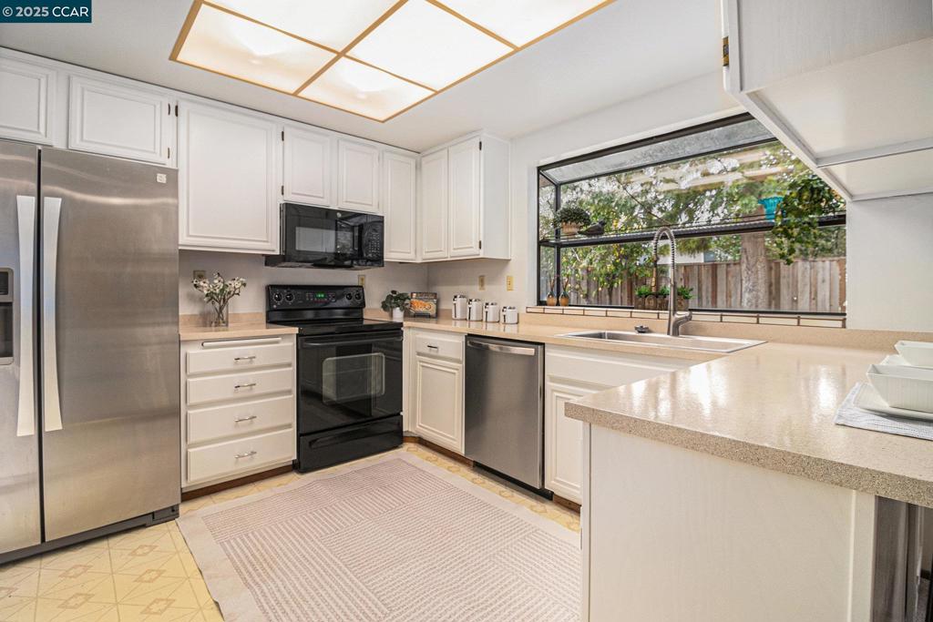 VILLAGE OAKS - Residential