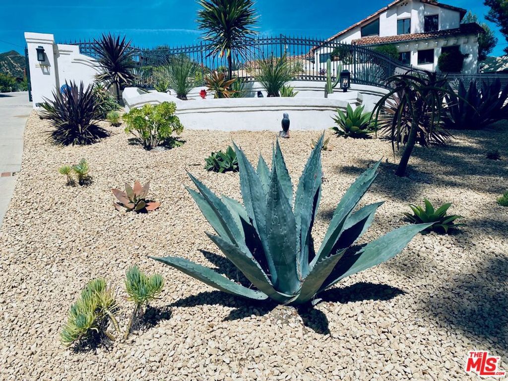 Photo of 2266 Cold Canyon Road, Calabasas, CA 91302 (MLS # 26632709)