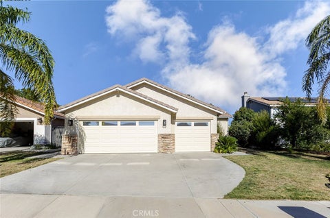 Photo of 26505 Royal Vista Court, Canyon Country, CA 91351 (MLS # GD26197706)